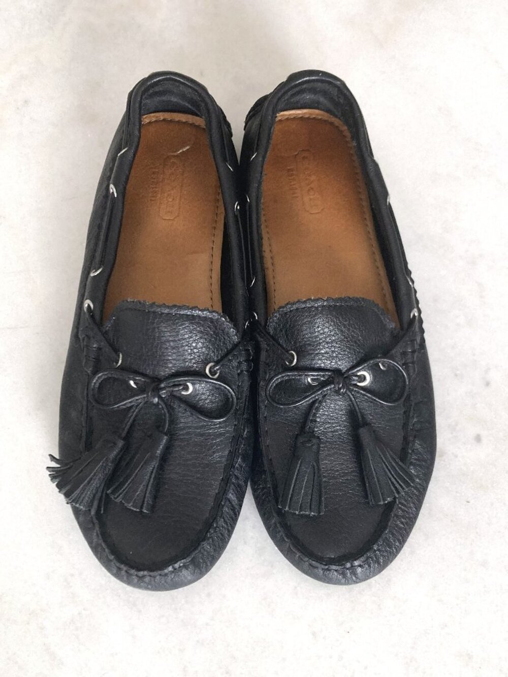 Coach black leather loafers / flats / driving moccasin shoes (7)